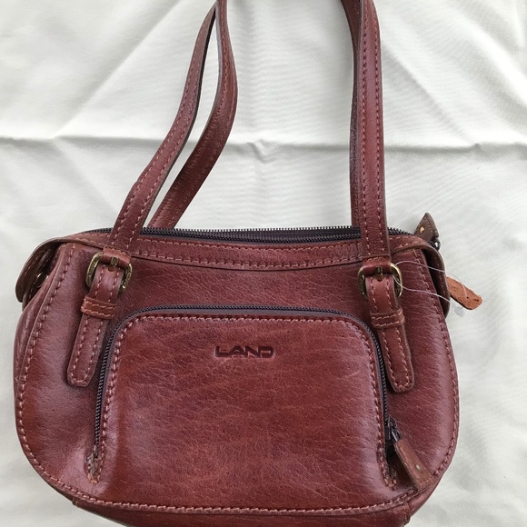 LAND Handbags - NWOT Columbian Leather Purse